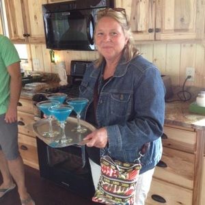 Meet your Posher, Ann